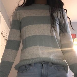 long sleeved sweatshirt